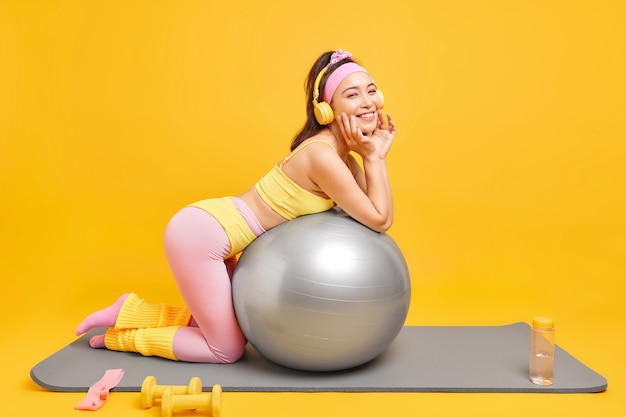 巴萨魔力显现 弗里克愿降薪三成倾心支持球队